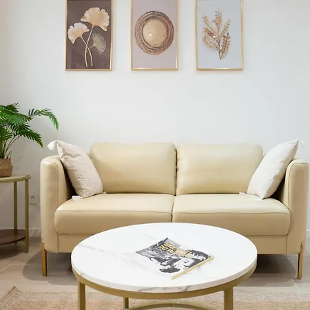 Upscale 3-room 300m From The Beaches
